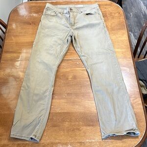 Men’s • Wrangler Slim Straight Causal Pants